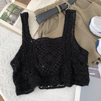 Crochet crop top retro black