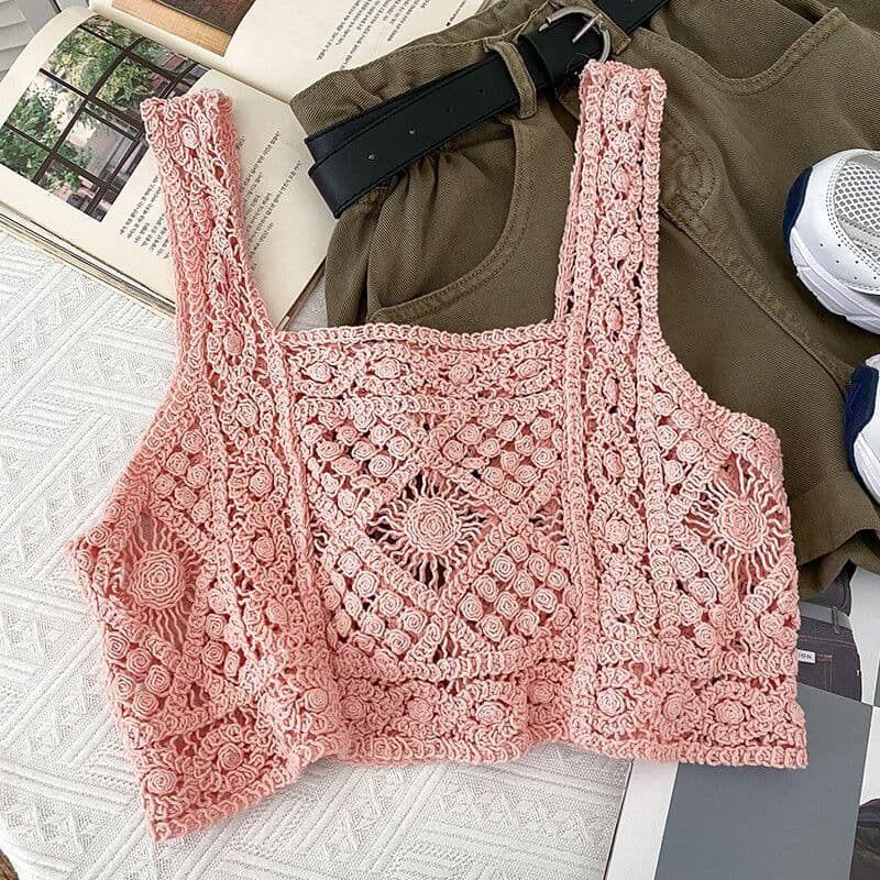 Crochet crop top retro pink