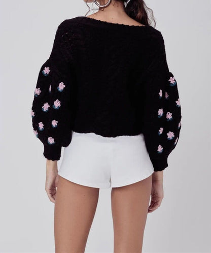 Crochet floral sweater puff sleeves