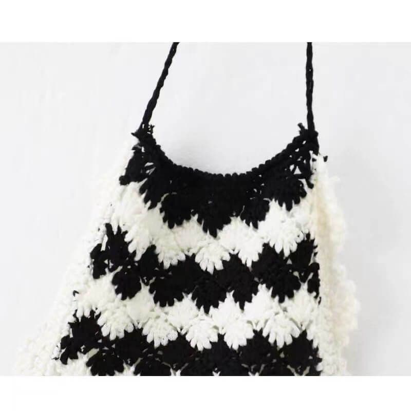 Crochet top black/white halter neck